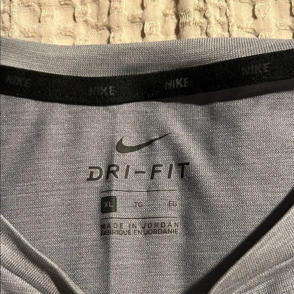 Nike Dri Fit Heather Gray Long Sleeve Shirt - Picture 2 of 3